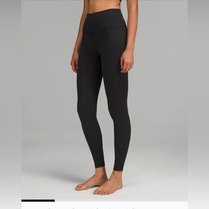 Black wunder under lululemon leggings